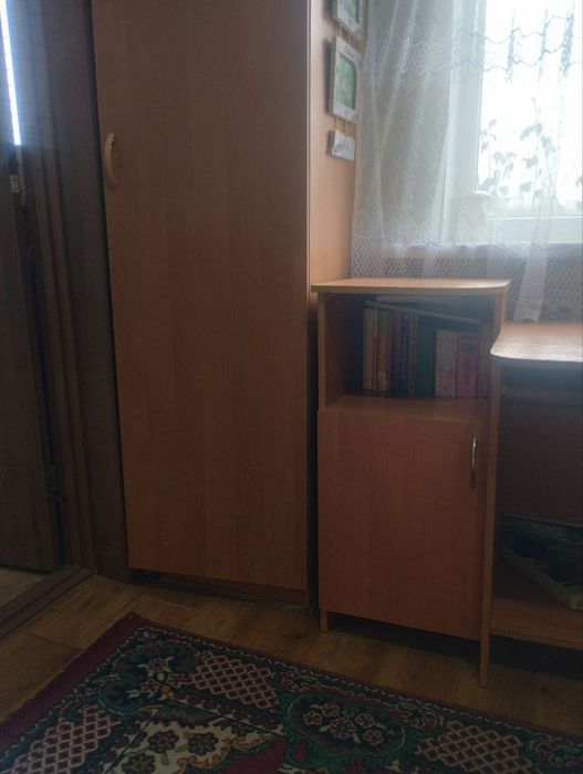 Шафа, стіл і тумба!  Терміново, не дорого!