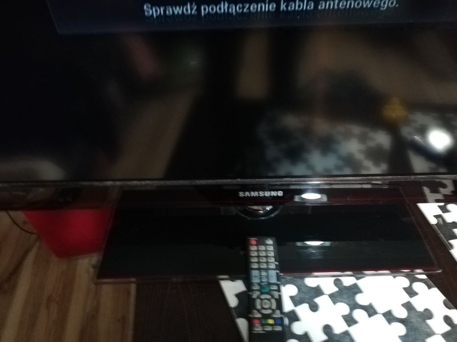 Tv Samsung 37cali z pilotem
