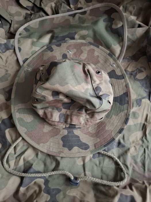 Kapelusz polowy z osłoną nowy rozmiar 57-58, wzór 402A/MON.