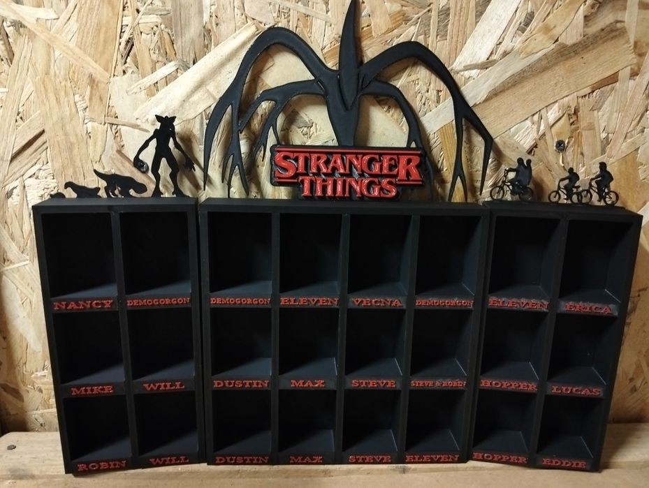 Полиця для фігурок Stranger Things / Дивні Дива