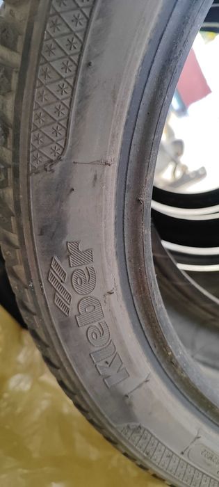 Sprzedam opony zimowe 225/45/R17