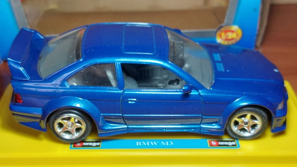 Bburago BMW M3 1:24