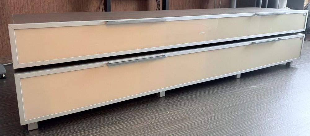 ТВ тумба 220 см для Hi-Fi системы и домашнего кинотеатра