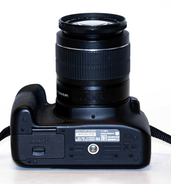 Canon EOS 4000D + 18-55mm III 18Mpix 8 TYŚ
