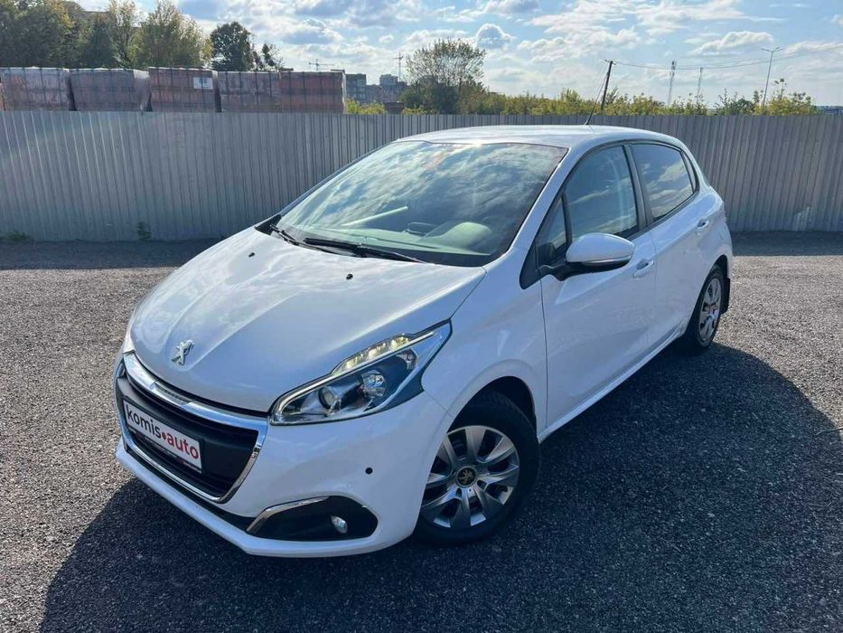 Продам Peugeot 208 2017. Можна в розстрочку, під викуп.