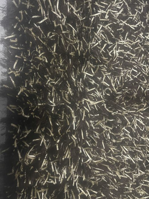 Carpete castanha e dourado com 1,70/3,30