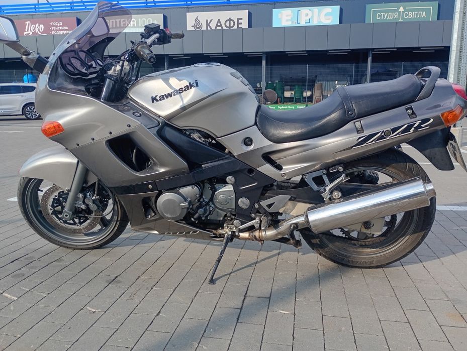 Продам мотоцикл Kawasaki zzr 600/2