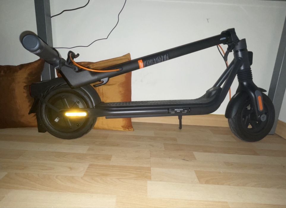 Trotinete Segway Ninebot F2 Pro - RESERVADA