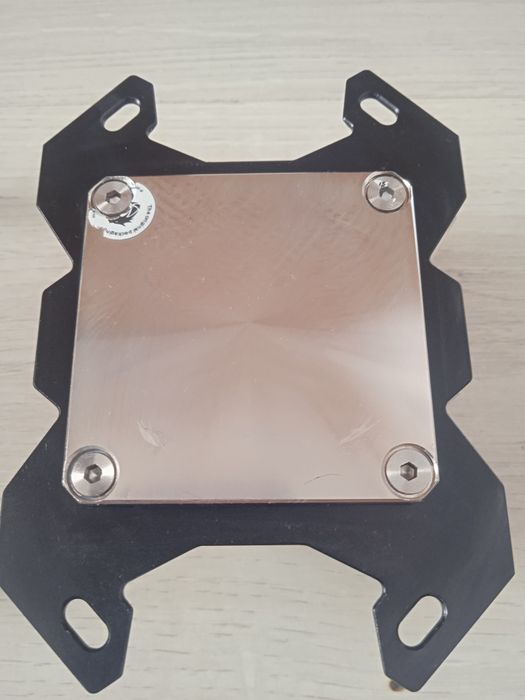 Водоблок Bykski под Ryzen 9 3900x AM4 CPU-XRP-B