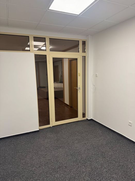 Lokal usługowo/biurowy na wynajem w kamienicy z monitoringiem o powierzchni 10 m2. Brodnica , Ul. Mostowa 14