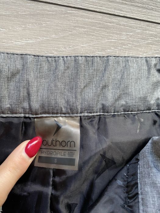 Super spodnie narciarskie Outhorn Hydropile Xpro 3000, rozmiar S.