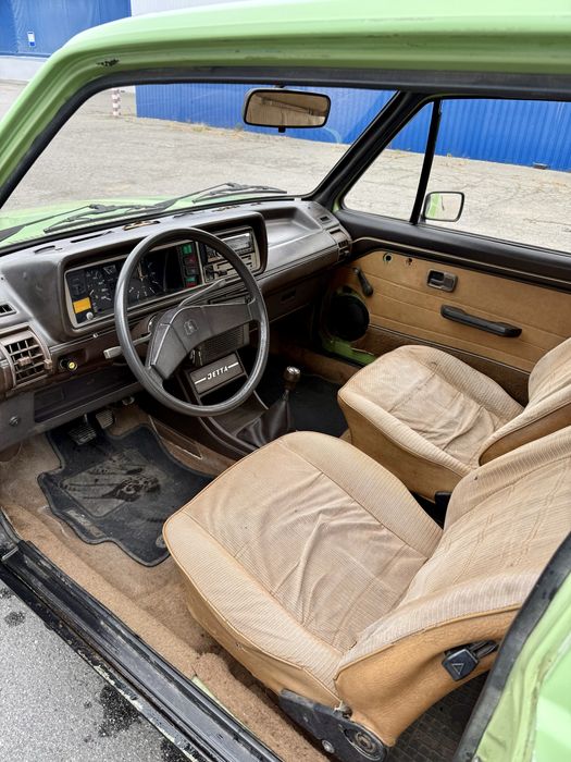 Volkswagen Jetta 1