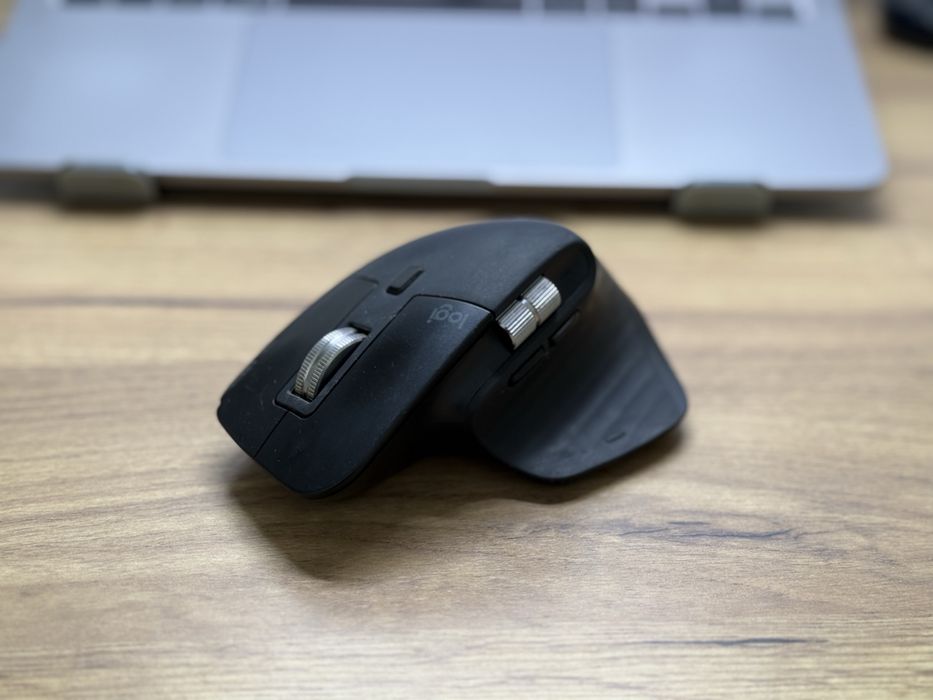 Logitech MX Master 3 - bluetooth з USB-приймачем миша
