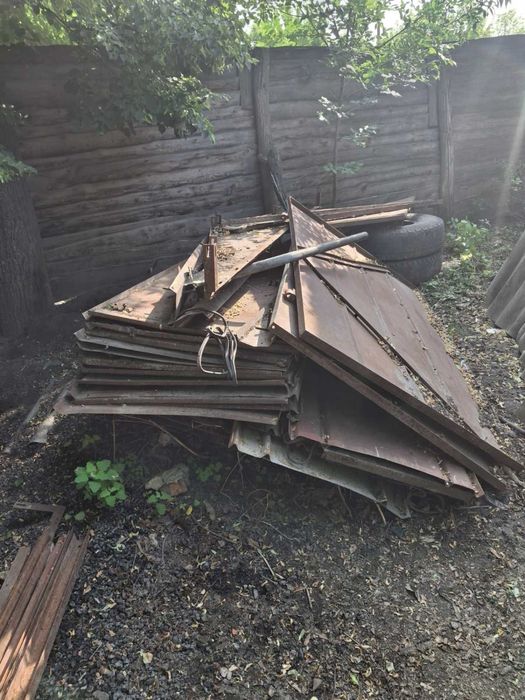 Продам розборний металевий гараж