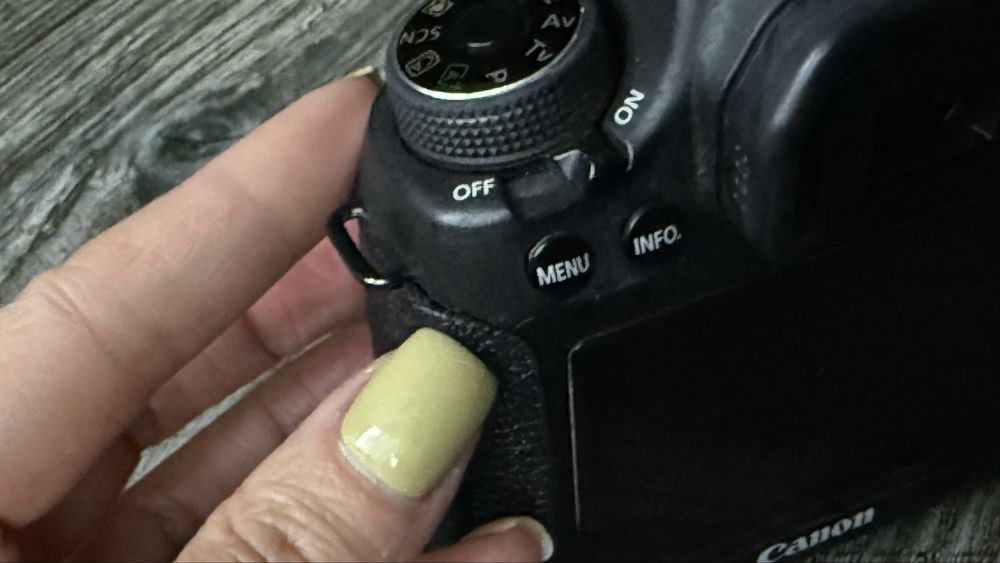 Продається Canon 6D body