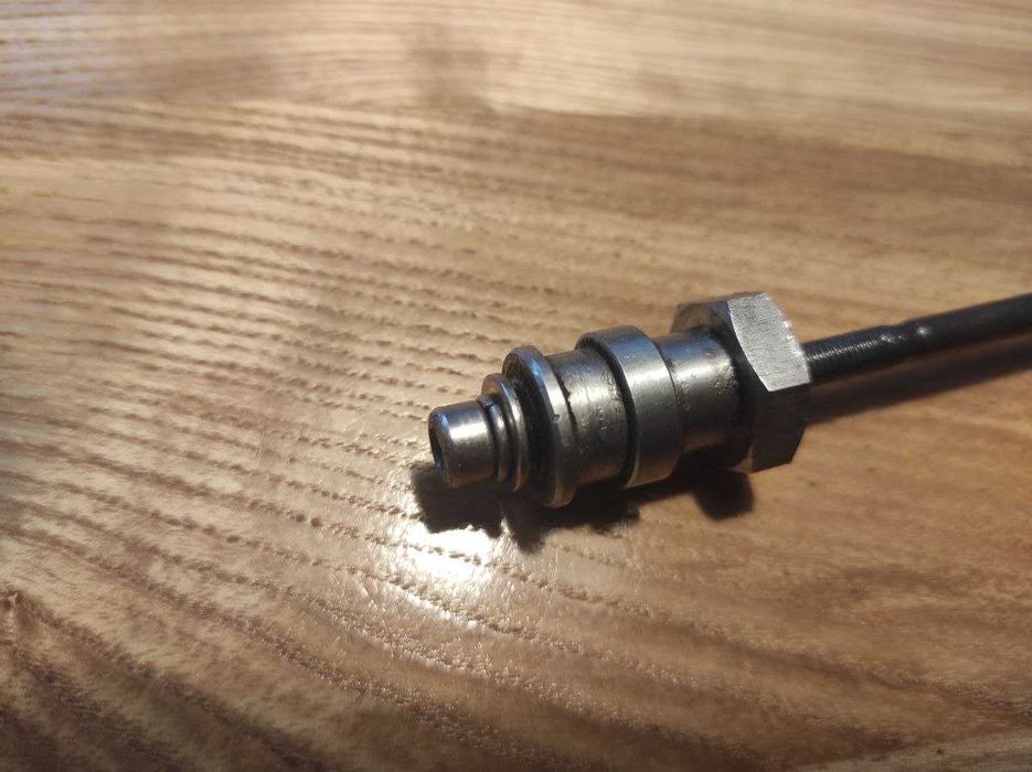 Ексцентрик кріпленням під багажник Shimano QR 135 BOB QR   Ibex Yak