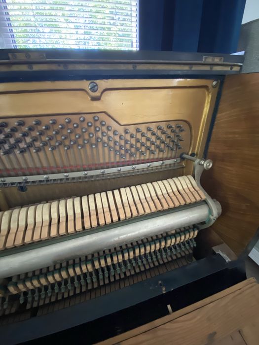 Pianino akustyczne