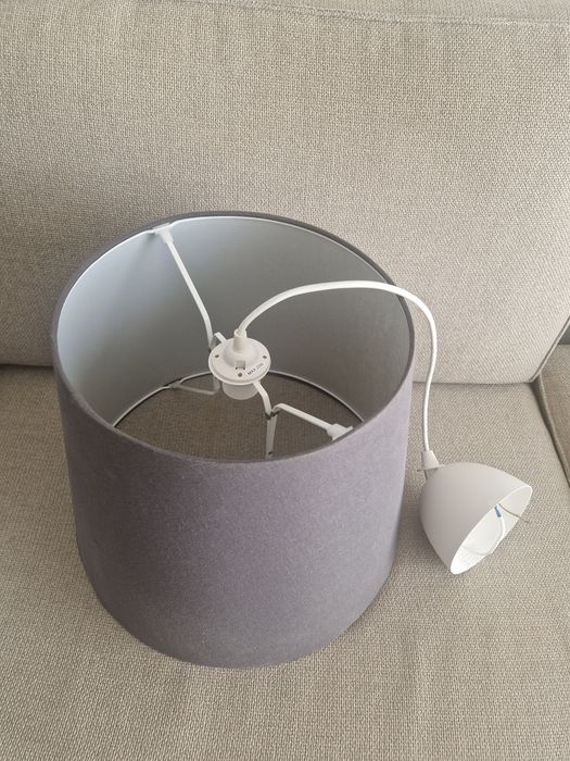 Abajur IKEA 42 cm com conjunto de cabos