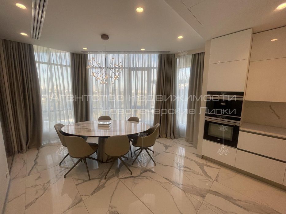 Продам пентхаус с лучшим видом на Днепр ЖК Pechersky Болсуновская 2