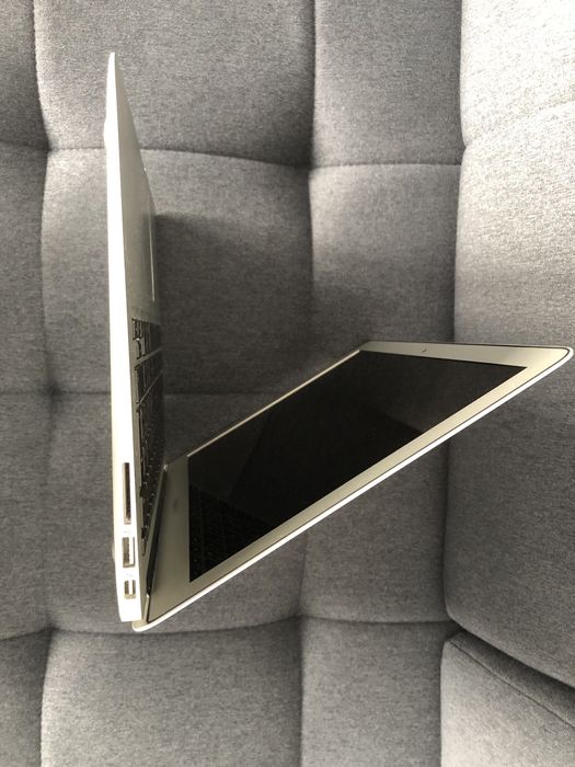 Macbook AIR 1466 13,3”