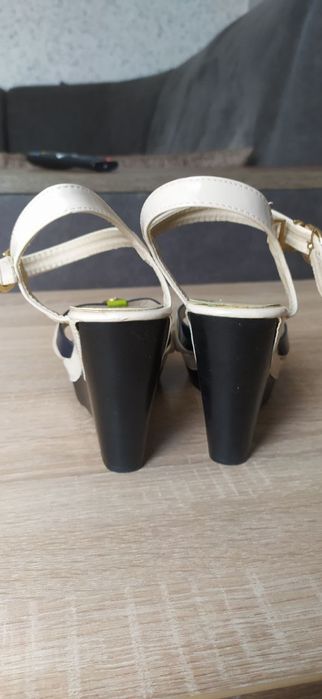 Босоніжки 41 розмір