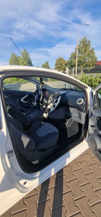 Samochod ford ka