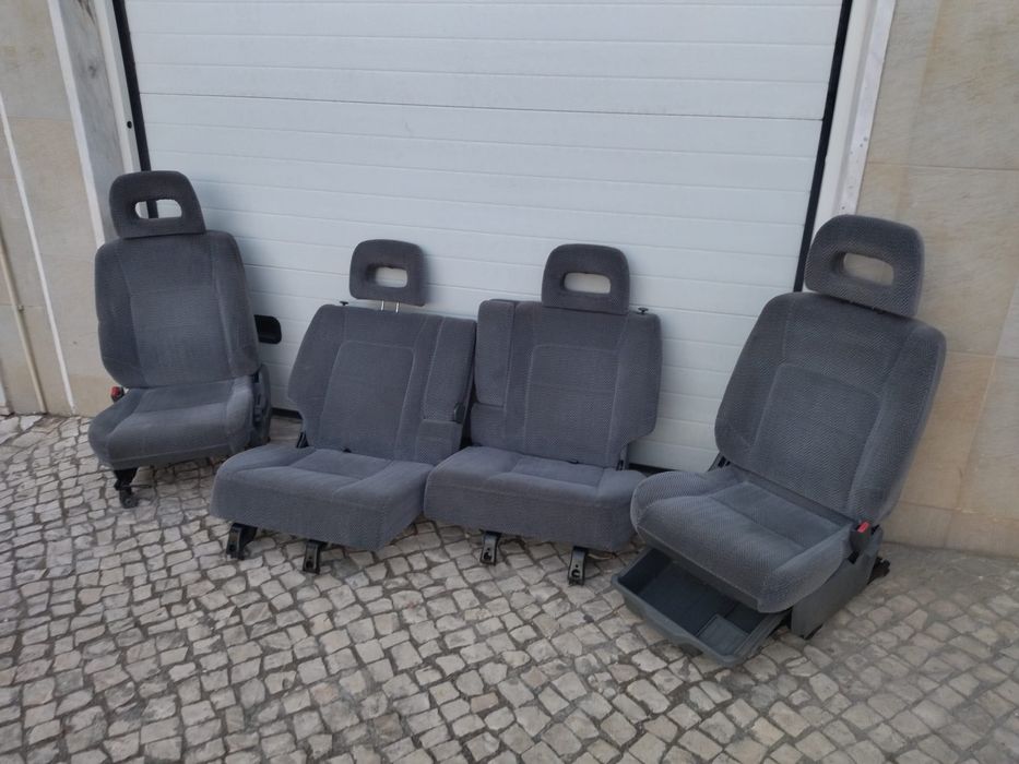 Bancos Honda CR-V 1ª Geração com Gaveta – Conjunto Completo