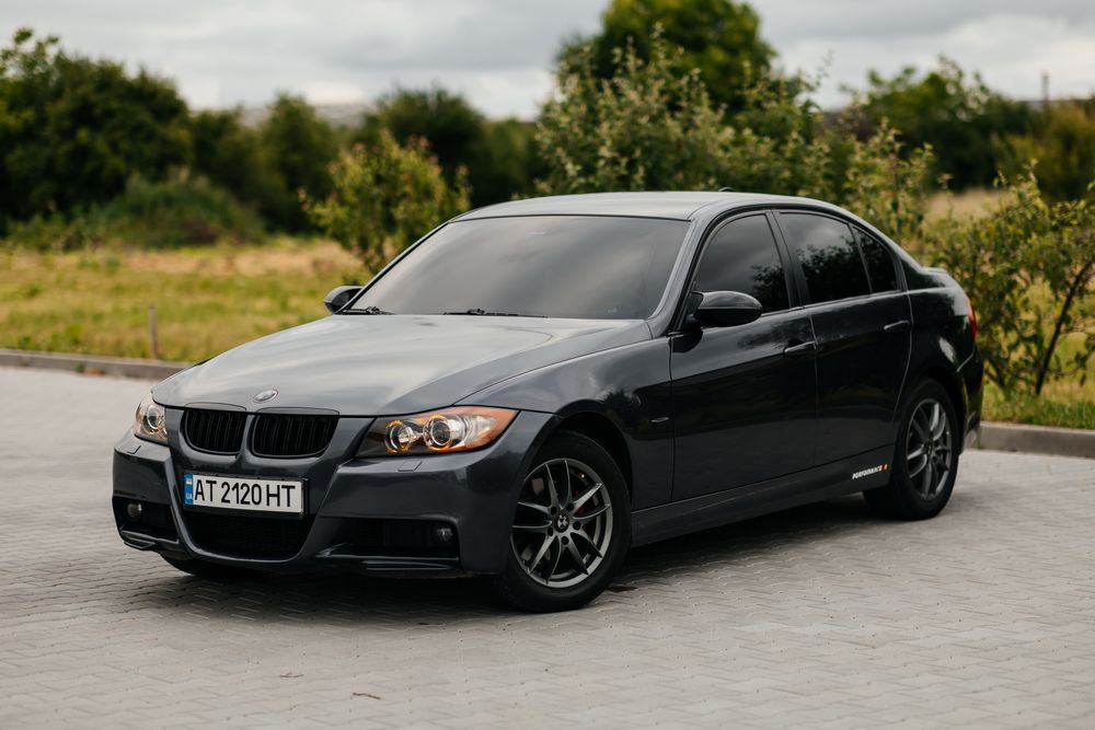 BMW E90 2.0 Бензин