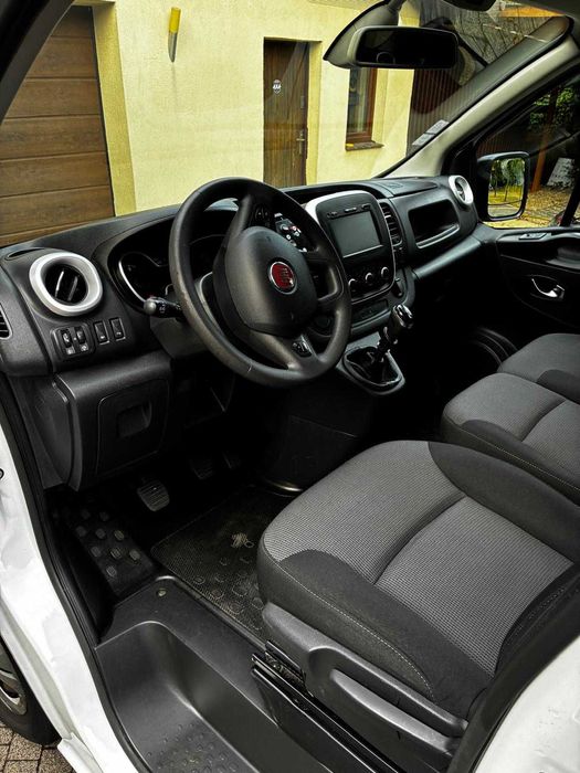 Samochód ambulance Fiat Talento 2020 r