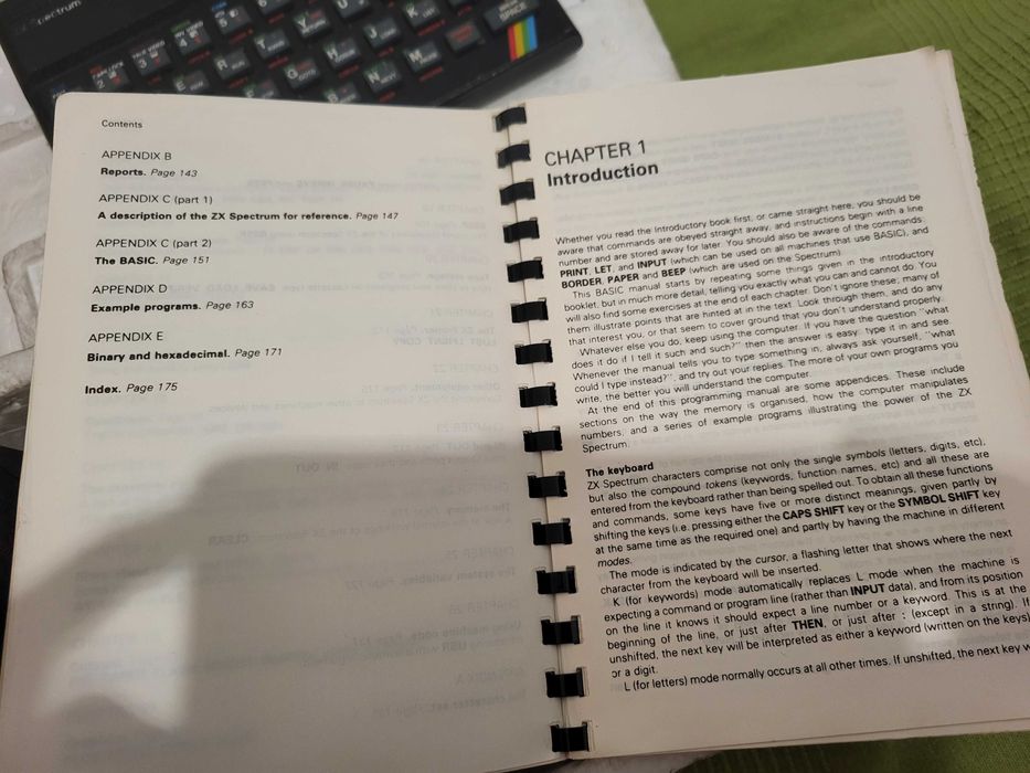 ZX Spectrum 48k 1983 (vintage, electrónica)