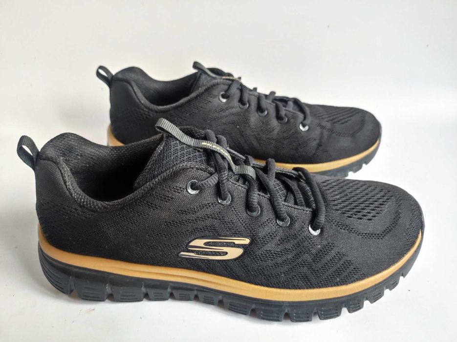 Skechers - Sneakersy r. 40