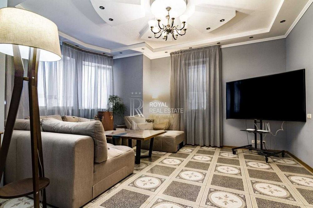 Продаж Будинок Київ Деснянський район вул. Тодося Осмачки 305 м² 5 кімнат Басейн Генератор Камін Тераса Гараж Автономність