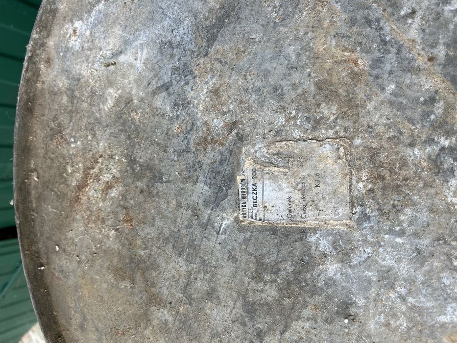 Beczki 200l po oleju napędowym