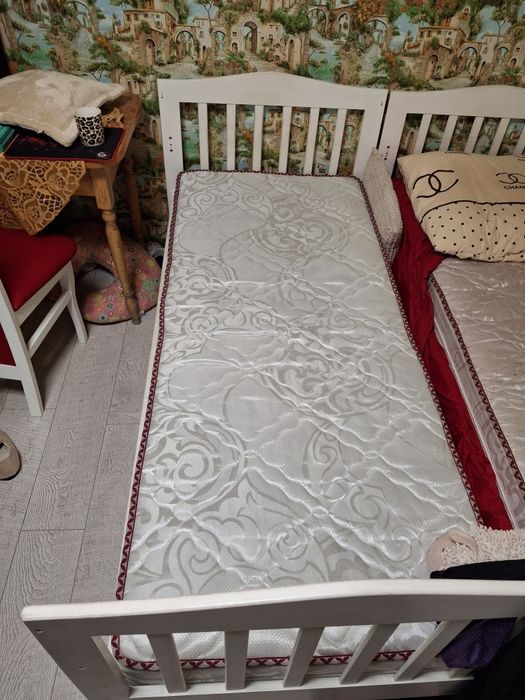 Диван книжка,ліжко