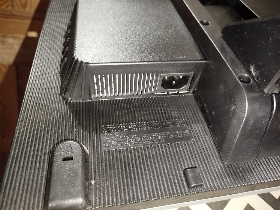 monitor LG sprawny