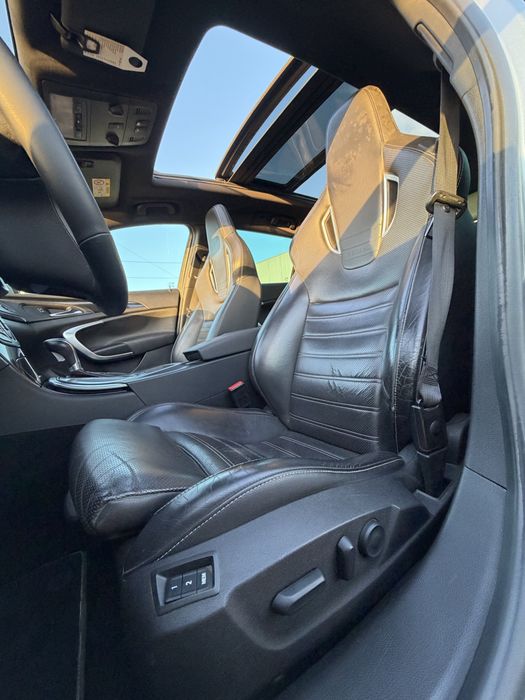 Opel Insignia Sports Tourer 2.8 V6 Turbo OPC 4x4 325CV — photo 3