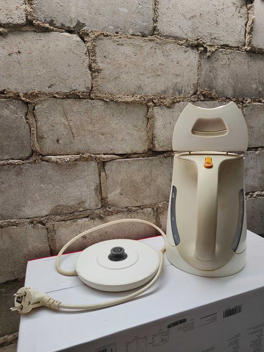 Czajnik elektryczny Tefal Justine BF 55 1.7 L