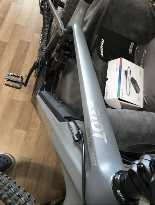 Rower elektryczny Ghost Eriot Full Party 29