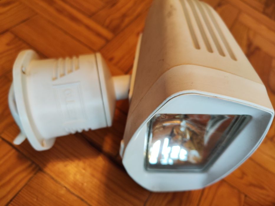 Foco/Projetor guest motorizado (caça ou pesca)