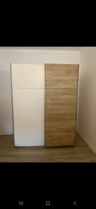 Armário cor beje em quase novo