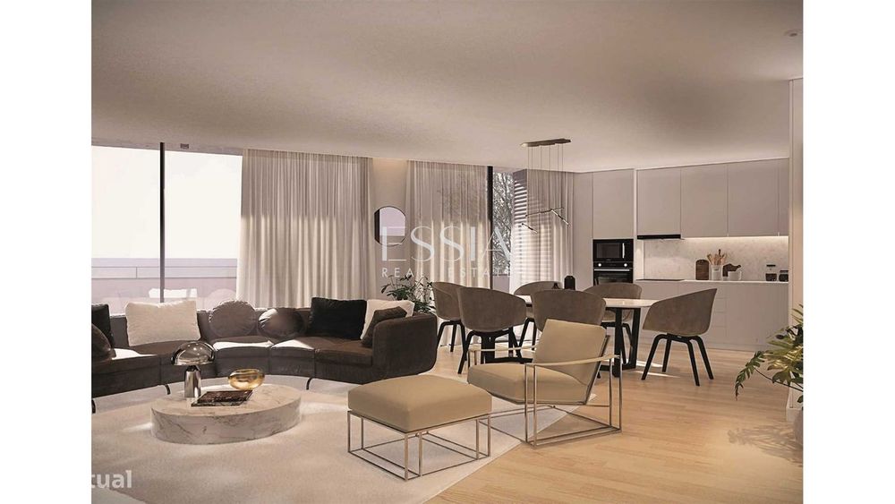 Apartamento T4 com Duas Varandas e Estacionamento em Miramar
