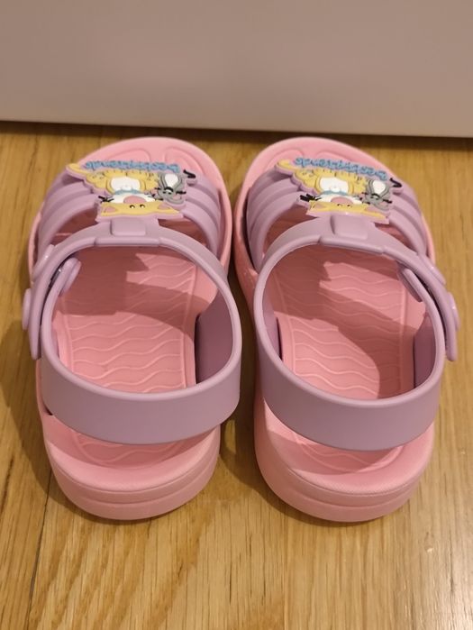 Sandálias BestFriends (Tamanho 21)