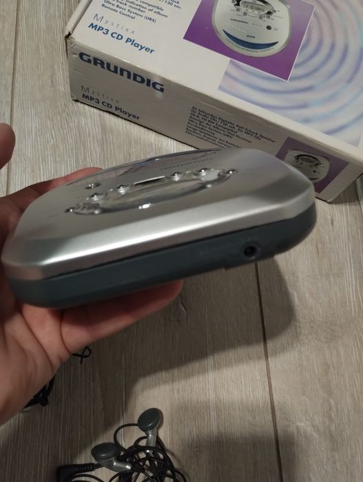 Discman odtwarzacz CD Grundig MP3 CD player

CDP 9200