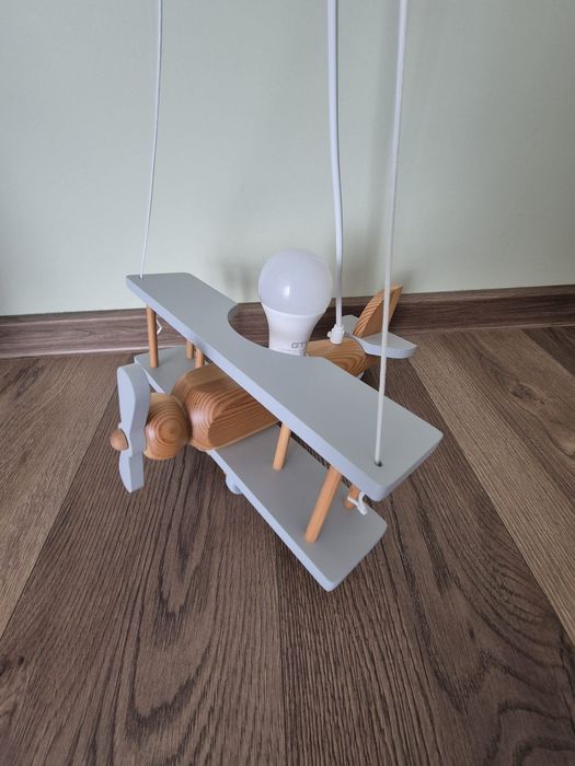 Lampa sufitowa - samolot drewniany.