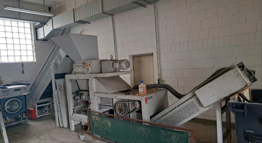 Шредер промишлений