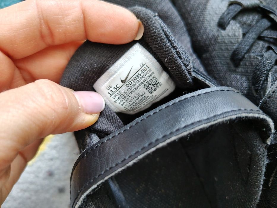 Nike buty sportowe 31.5 czarne siatka