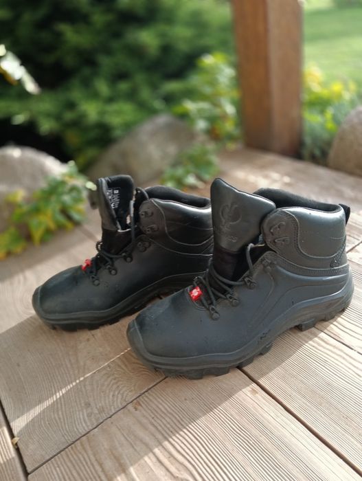 S3  93712 Strauss buty
