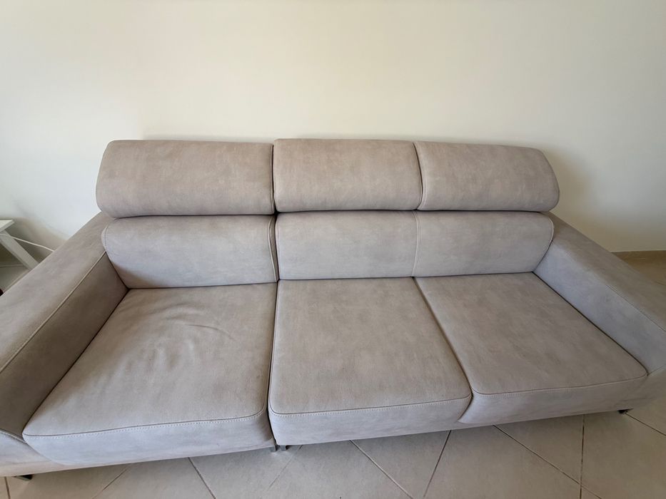 SOFÁ de 3 lugares  // MODERN 3-seats sofa