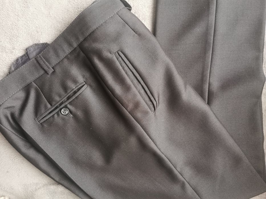 Garniturowe spodnie młodzieżowe