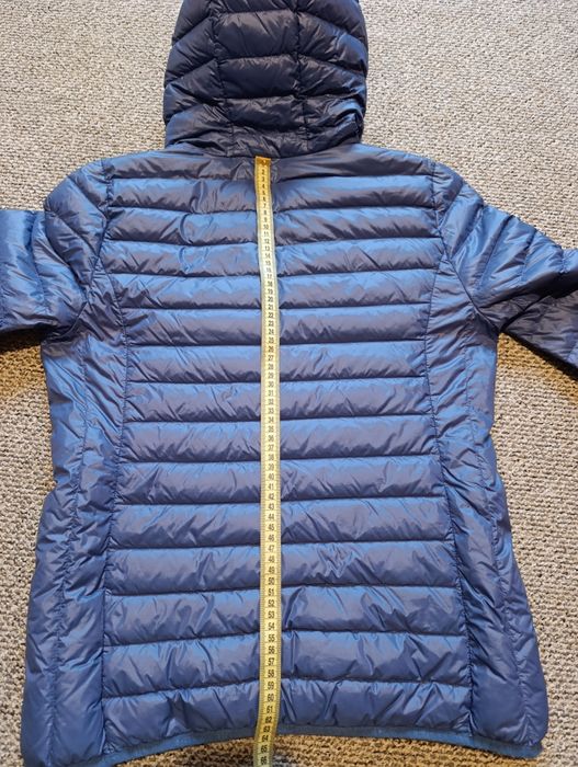 Тонка весняна пухова куртка